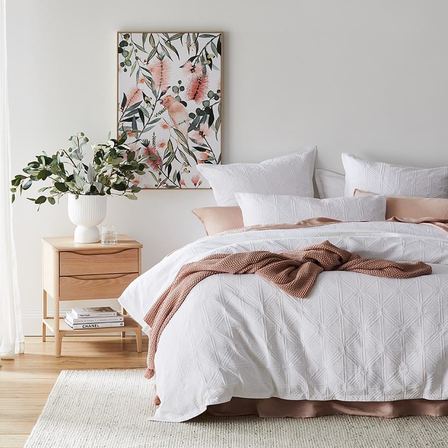 bedding_ decorating hacks for rental