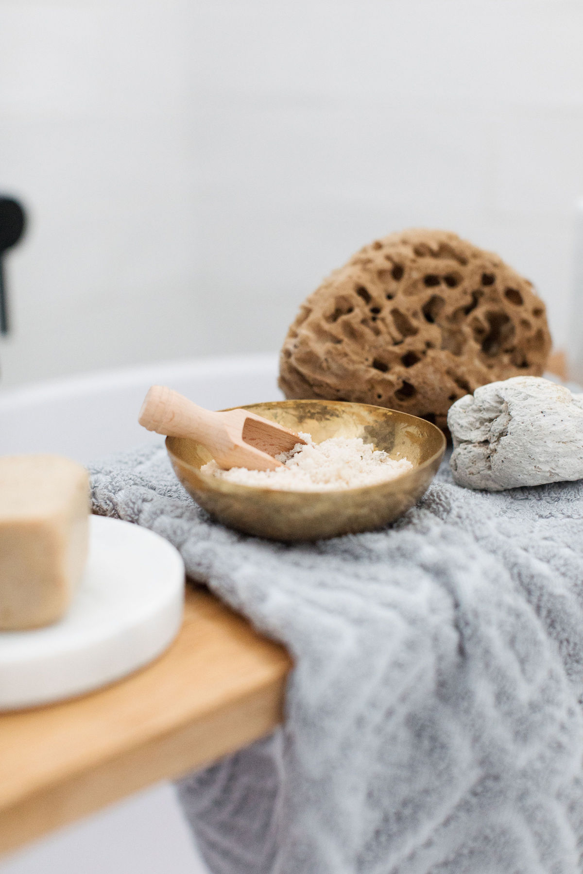 Simple and timeless, make a bath tray