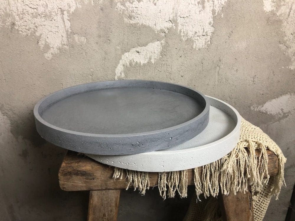 circular tray