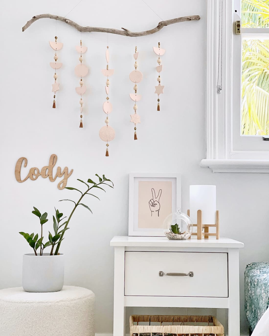 DIY driftwood wall hanging