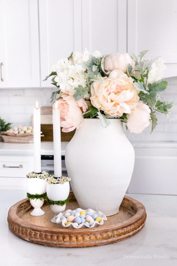 DIY Egg shell looking candle holders