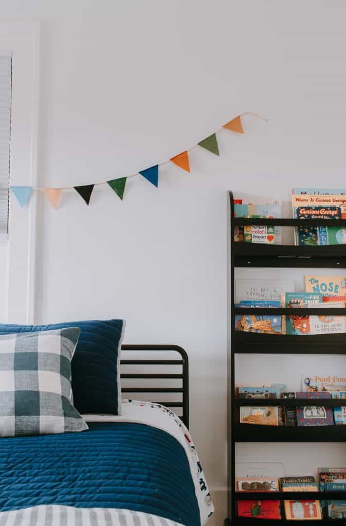 DIY felt flag garland