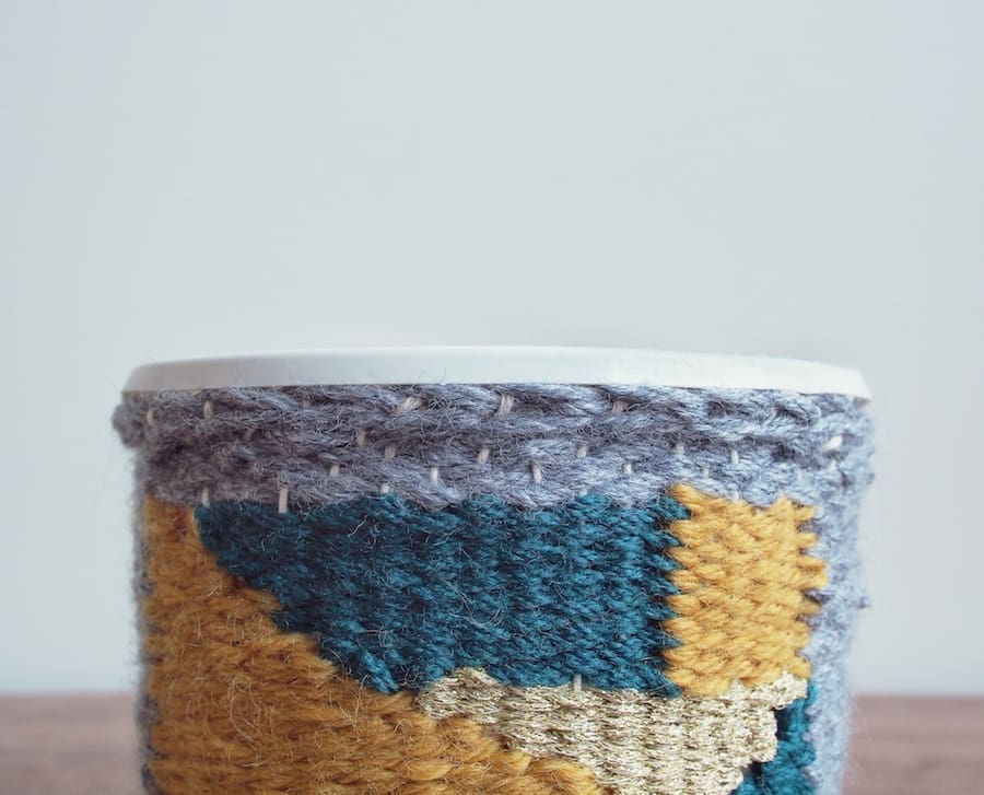 Top of woven planter cosy tutorial