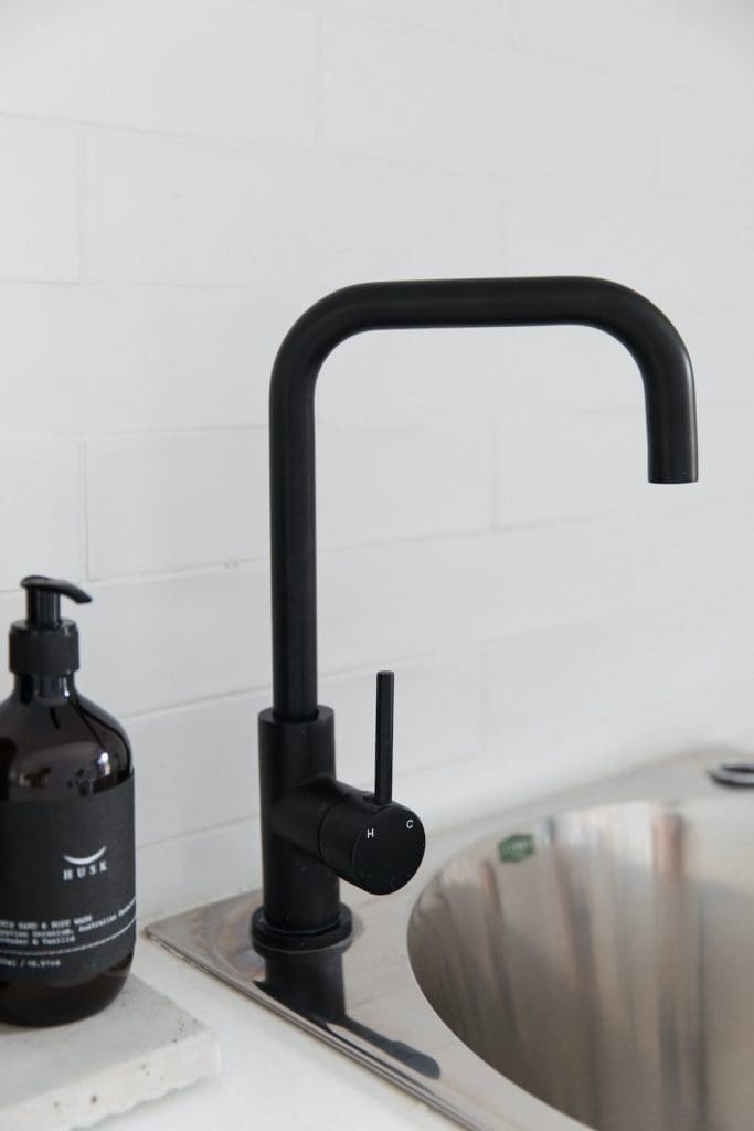 Test water pressure plumbing things to check before buying a house