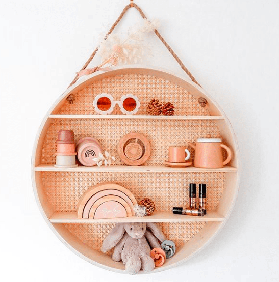 Round rattan shelf makeover